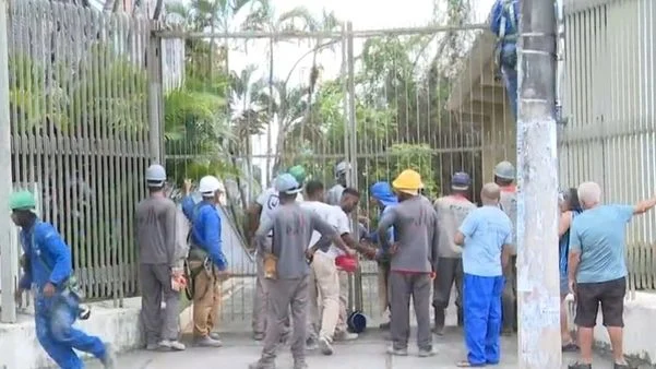  Operário fica ferido após cair de andaime de obra em Salvador