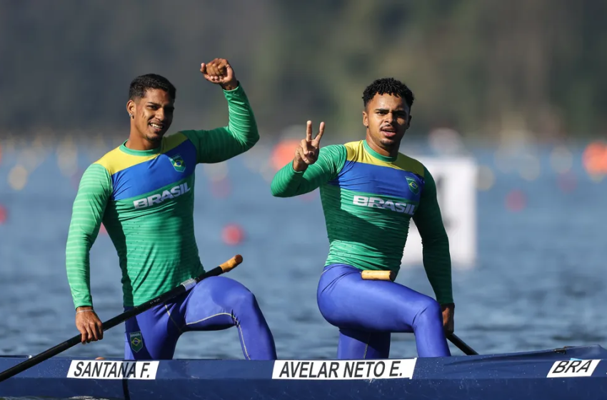  Baianos ganham medalha de prata na canoagem