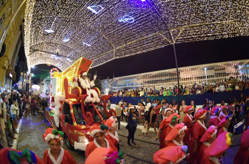  Natal de Salvador tem desfile, Casa de Papai Noel e shows de Thiago Arancam e Fat Family neste final de semana