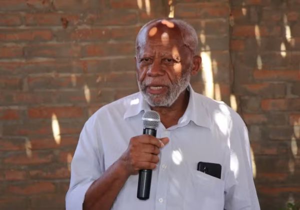  Morre ex-deputado federal e líder do movimento negro Luiz Alberto