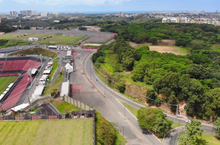  Obra de duplicação de via que facilita acesso ao estádio Barradão é iniciada