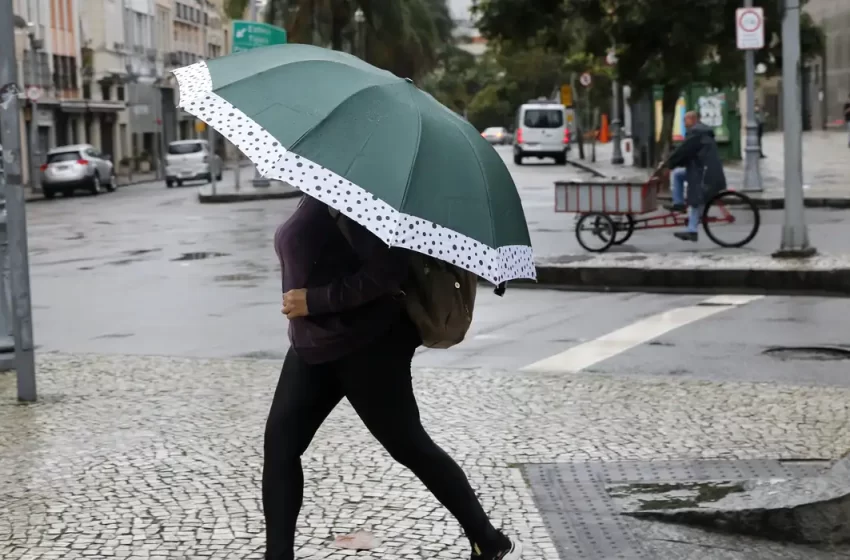  Ciclone deve causar chuvas neste fim de semana na Bahia