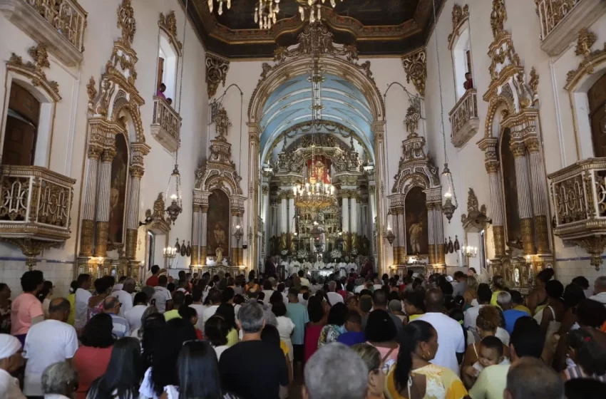  Encerramento dos festejos do Senhor do Bonfim atrai turistas à Colina Sagrada