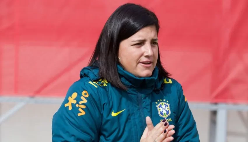  Feminino do Bahia anuncia contratação da técnica Lindsay Camila