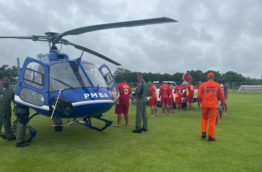  Bombeiros e Graer entregam cestas básicas e fardos de água para comunidades na Bahia