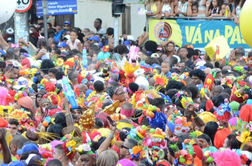  Fim das pistolas de água no Carnaval é oficializado após decreto do Governo