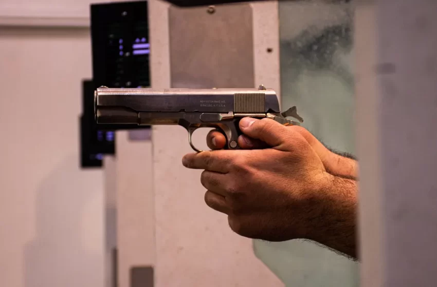  Registro de armas para defesa pessoal caem cerca de 82% no Brasil