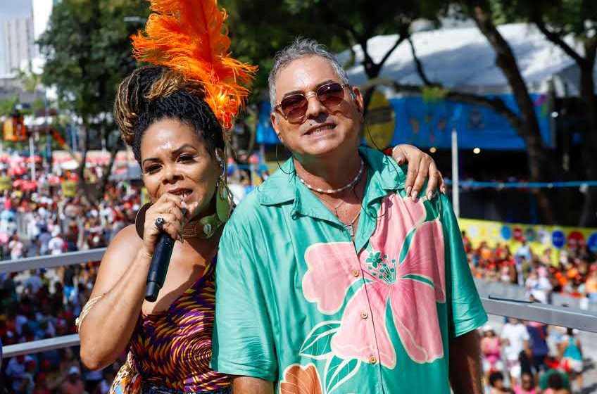  Banda Mel retorna ao Circuito Osmar após 30 anos e emociona público