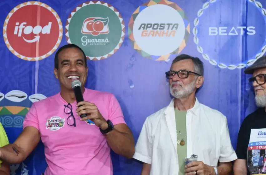  Bruno Reis inaugura sala de imprensa do Carnaval em homenagem a jornalista Barretinho