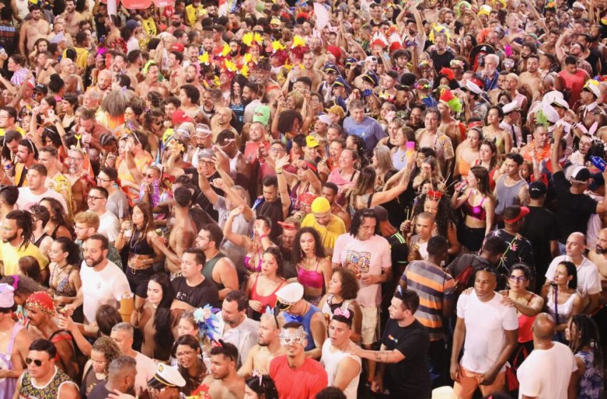  SSP contabiliza cerca de 2 milhões de pessoas no sábado de Carnaval em Salvador