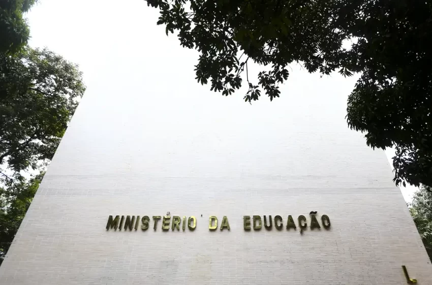  Governo deve repassar 37,2 milhões do salário-educação em 2024