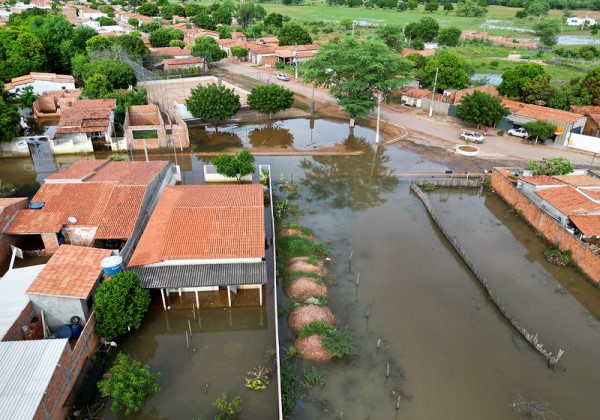  Chuvas na Bahia deixa 41 municípios em situação de emergência