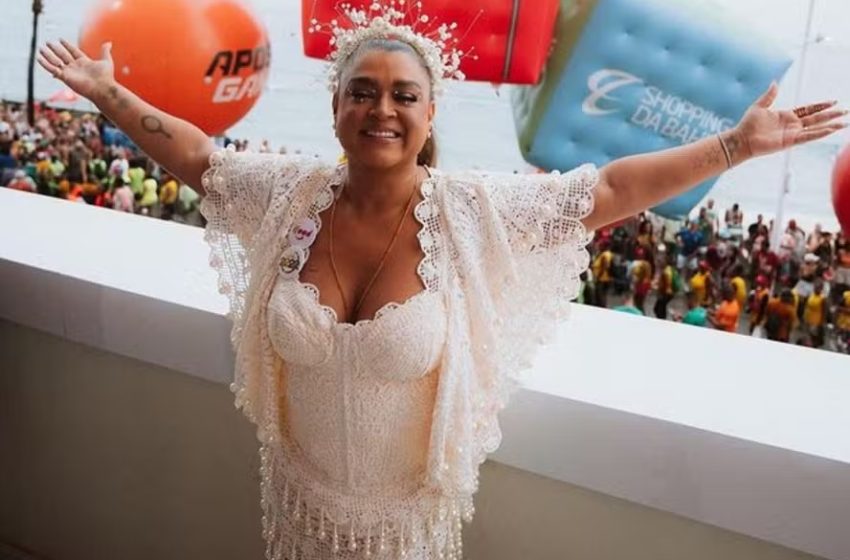  Preta Gil pretende voltar aos trios no carnaval em 2025: “Se der tudo certo”