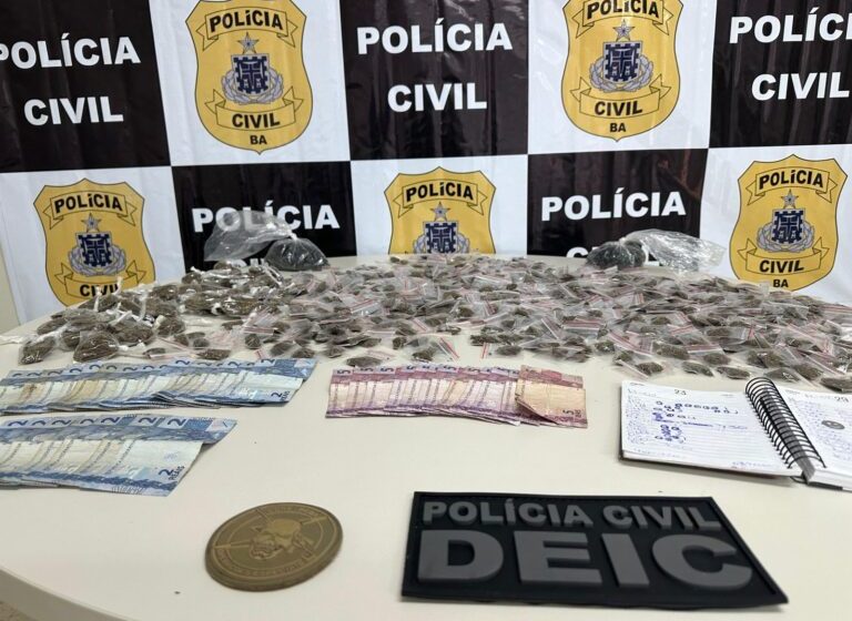  Polícia Civil apreende centenas de porções de maconha e crack no bairro de Valéria