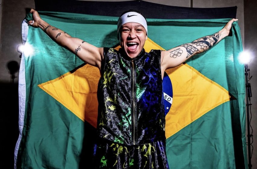  Bia Ferreira derrota argentina e é campeã mundial no boxe profissional