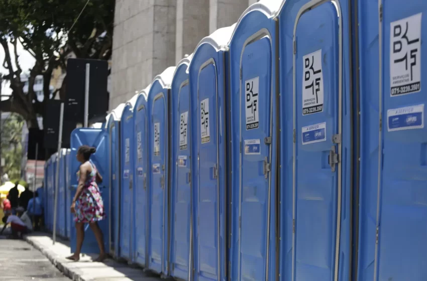  Lei que prevê a instalação de banheiros químicos adaptados em eventos é sancionada