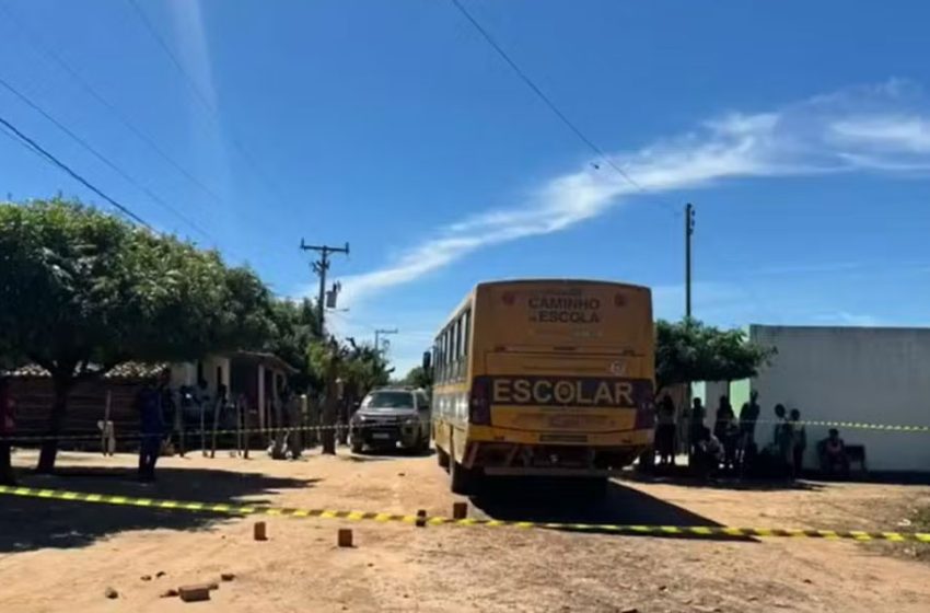  Criança morre atropelada por ônibus escolar no interior da Bahia