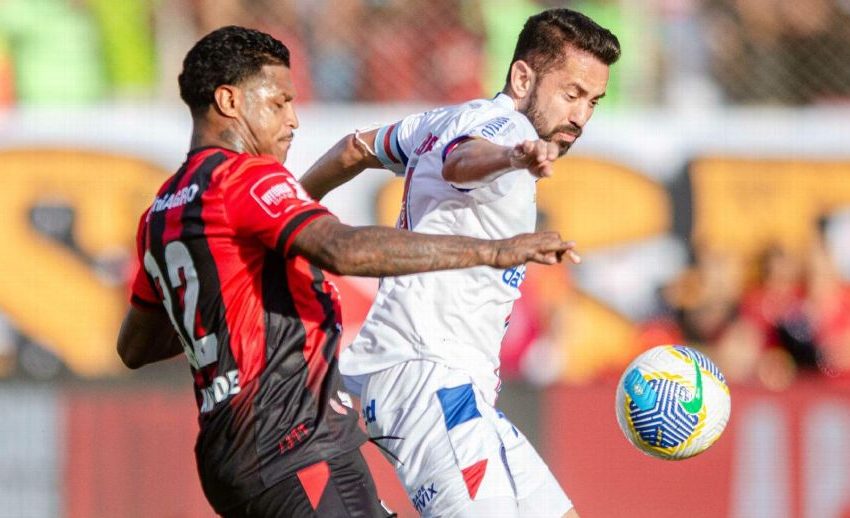  Vitória domina primeiro tempo, mas Bahia empata no segundo