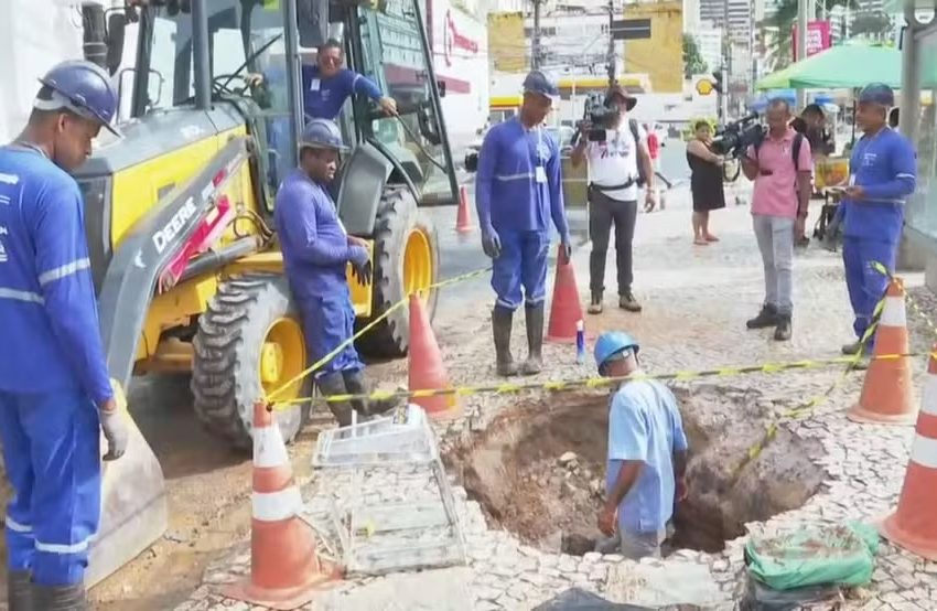  Abastecimento de água foi suspenso em regiões de Salvador para obra de reparo na Av. Centenário