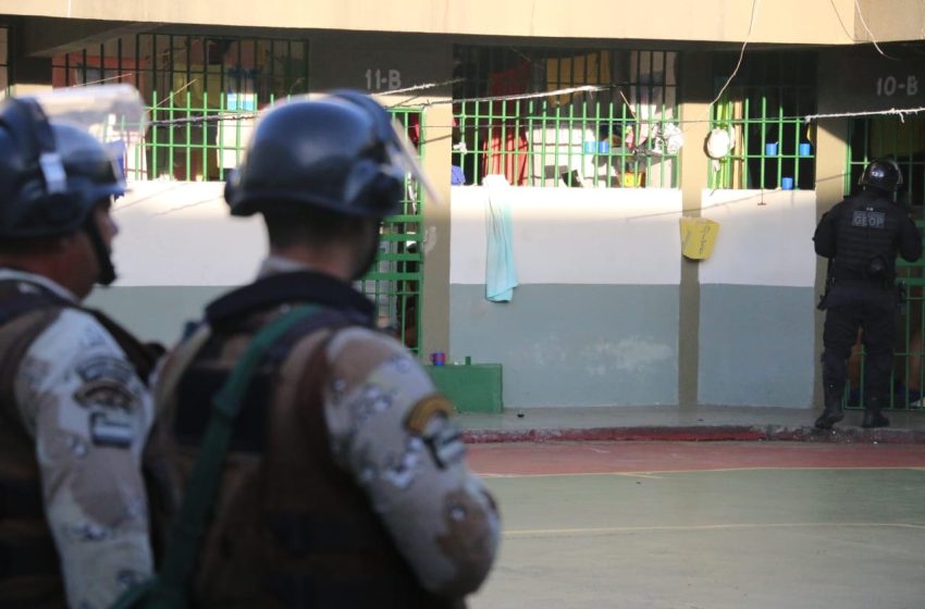  Operação Controle: Líderes de facções criminosas de Feira de Santana são transferidos para presídio de segurança máxima