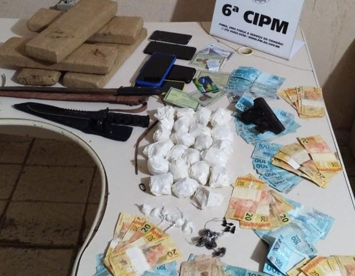  Três homens são detidos com arma, drogas e R$ 7 mil em Olindina