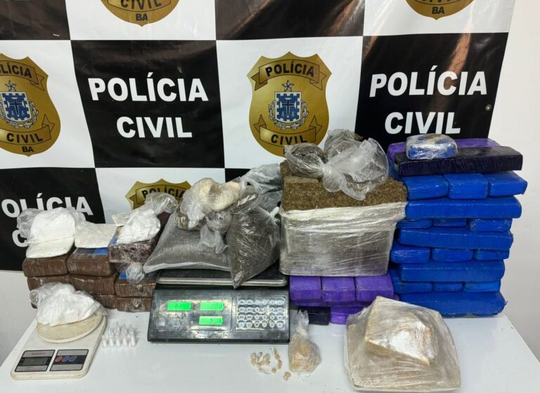  Operação policial em Eunápolis termina com 50 kg de drogas apreendidos