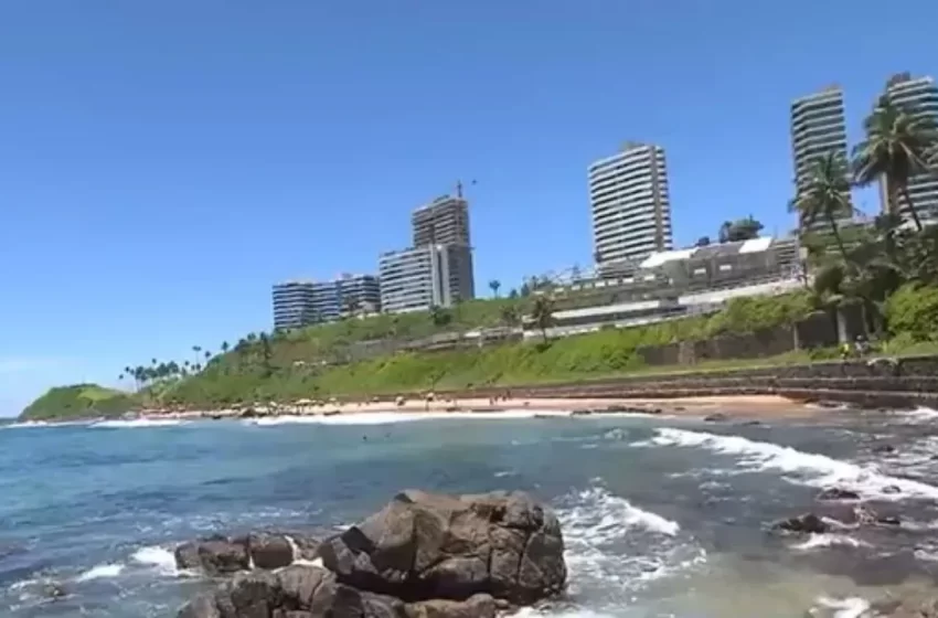  Corpo em estado de decomposição é encontrado na praia de Ondina