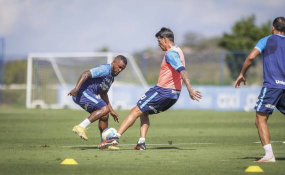  Bahia realiza último treino antes de ir para São Paulo neste sábado