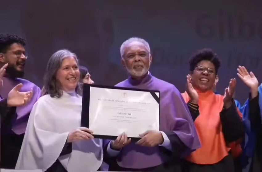  Gilberto Gil recebe título de “doutor honoris causa”