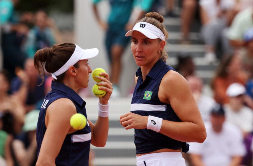  Beatriz Haddad e Luísa Stefani são eliminadas no torneio de duplas femininas no tênis