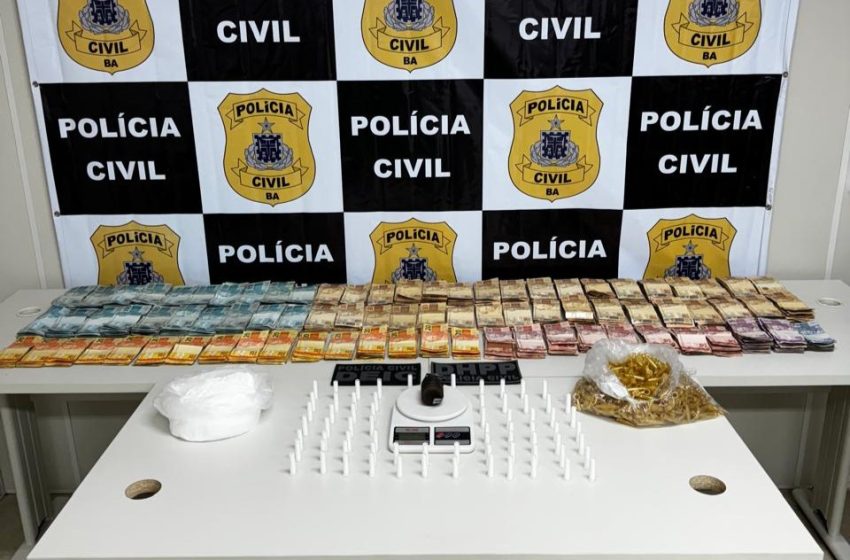  Polícia apreende R$ 180 mil e 1 kg de cocaína no bairro de Tancredo Neves