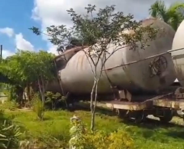  Trem descarrila no município de Pojuca, no interior da Bahia