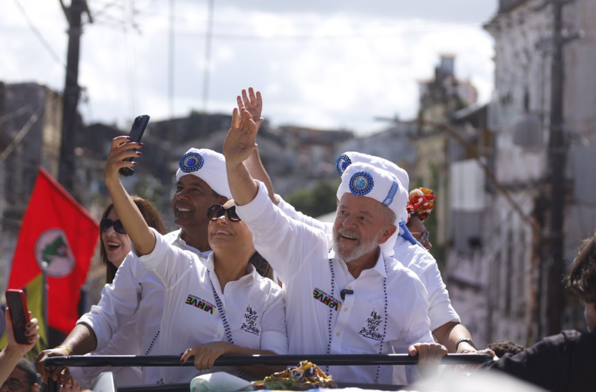  Mais uma vez, Lula se une a Jerônimo na maior festa cívica da Bahia