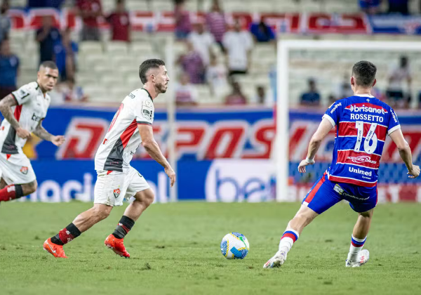  Vitória fica perto da Zona de Rebaixamento após derrota para Fortaleza