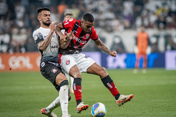  Vitória perde por 3 a 2 para Corinthians fora de casa