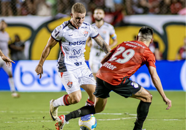  Vitória perde para o Athletico no Barradão e desperdiça chance de se afastar do Z4