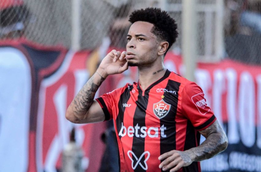  Matheusinho tem lesão confirmada e desfalca o Vitória