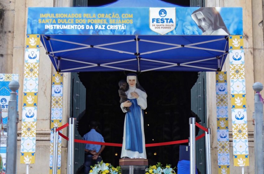  Festa de Santa Dulce dos Pobres termina nesta terça (13); confira atrações