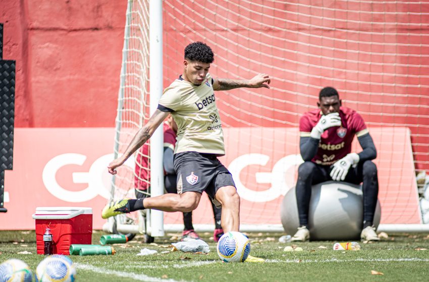  Vitória enfrenta o São Paulo no Morumbi neste domingo (25)