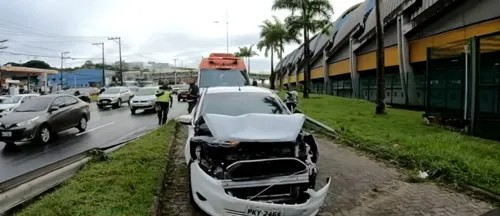  Mulher é furtada enquanto recebia  atendimento após acidente na Paralela