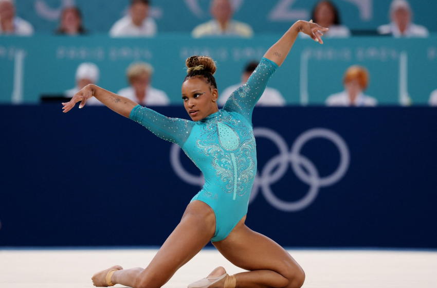  É ouro: Rebeca Andrade se torna a maior medalhista olímpica do Brasil