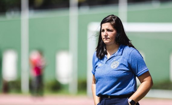  Treinadora da equipe feminina do Bahia aceita proposta de clube do exterior