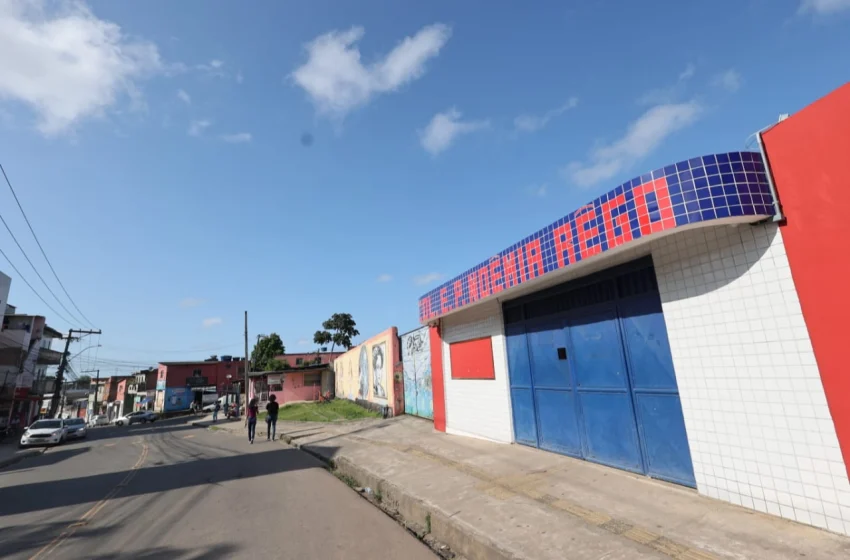  Aulas de escola da rede estadual são suspensas após mãe de aluna agredir diretor