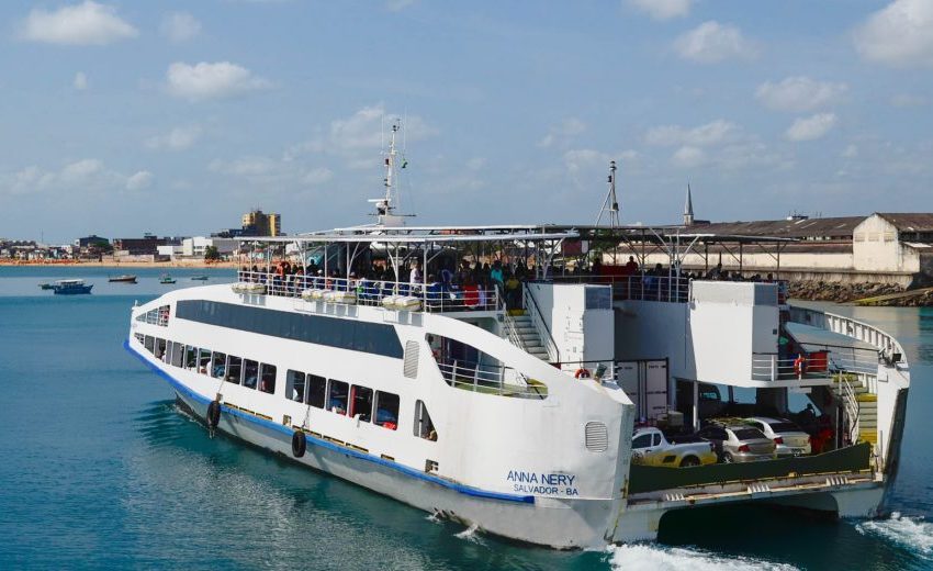  Problema técnico atrasa por mais de 5 horas desembarque de ferry em Salvador