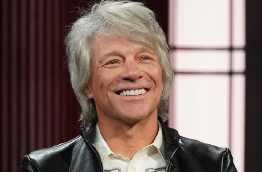  Jon Bon Jovi é aclamado como herói após salvar mulher de queda nos EUA; assista