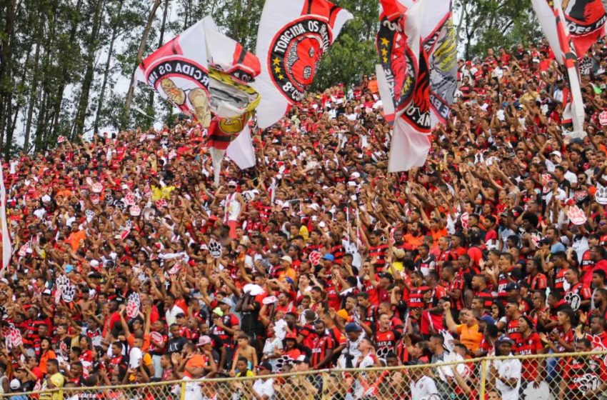  Vitória abre treino para a torcida rubro-negra 