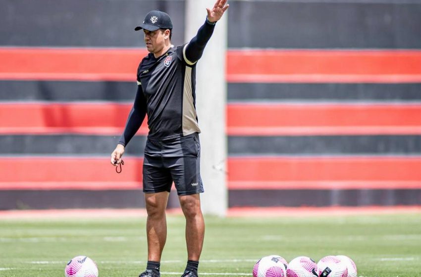  Vitória finaliza preparação para duelo contra Fluminense no Barradão