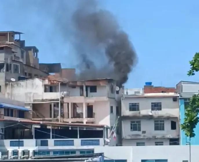  Incêndio assusta moradores no bairro do Garcia, em Salvador; veja vídeo