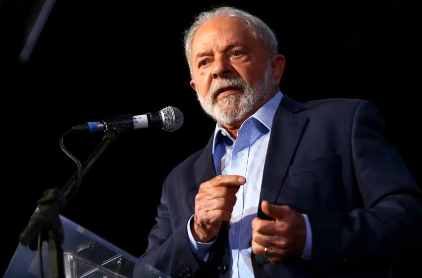  Lula avalia mudanças nos Ministérios após resultado das eleições municipais