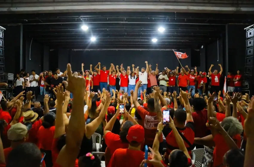  Caetano celebra vitória no 1º turno e ironiza: “Prefeito disse que tinha a máquina”